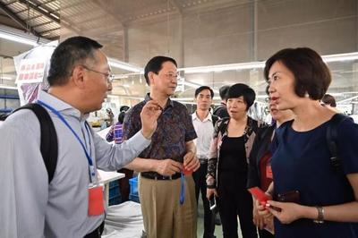紡織業瀾湄合作啟程 徐迎新率工作組出訪柬埔寨、老撾，推動行業協同發展
